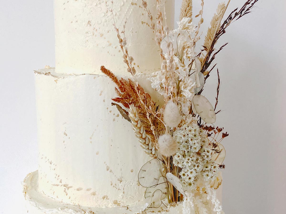 Raglan Cakes