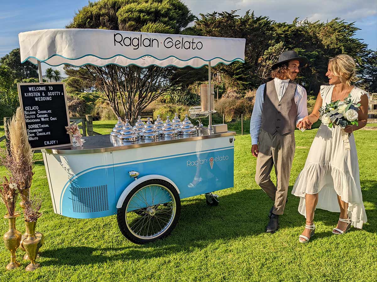 Raglan Cakes
